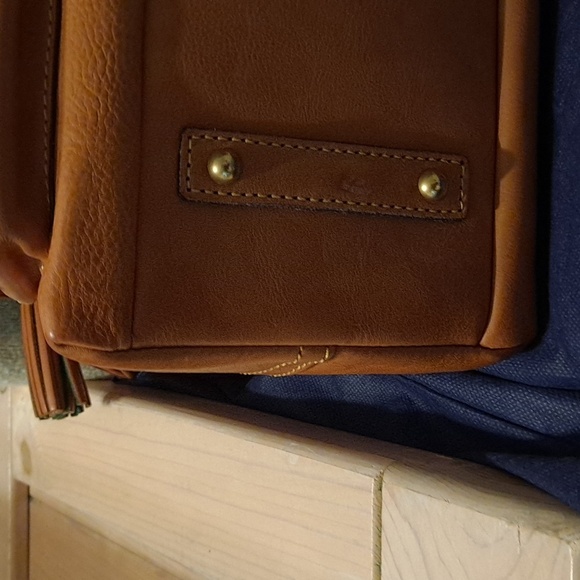 Florentine Kingston Dooney and Bourke in Natural - Picture 4 of 9